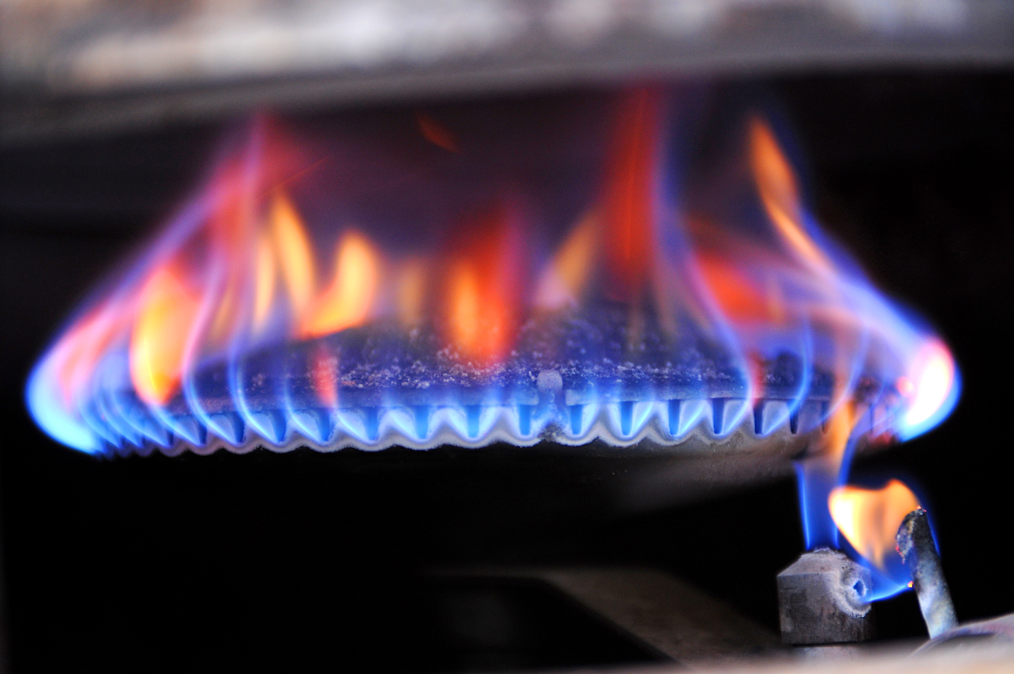 Dujų kainos brangins ir šilumą