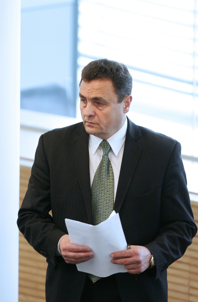 Pasiaiškinti etikos sargams nepanoro