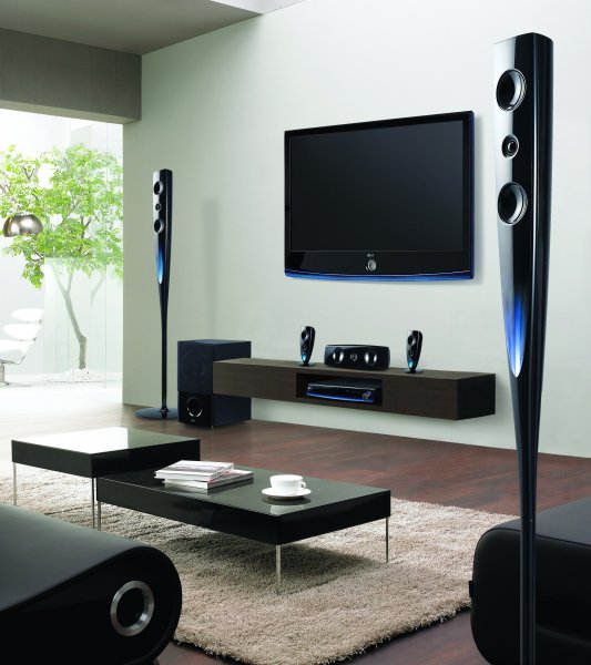 Lietuvoje – naujausios LG namų kino sistemos