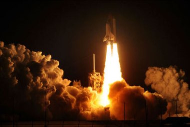 NASA erdvėlaivis "Discovery" pakilo į paskutinįjį skrydį