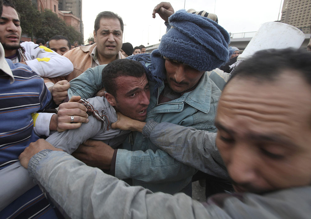 Egipto prezidentas Mubarakas nori atsistatydinti, tačiau bijo galinčio kilti chaoso