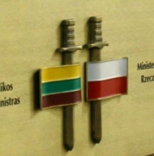 Asmenvardžių rašymas - valstybės reikalas