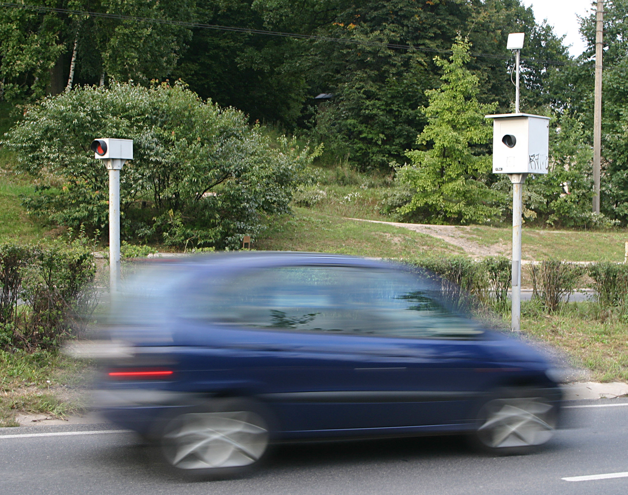 Greičio matuokliai surenka daugiau baudų