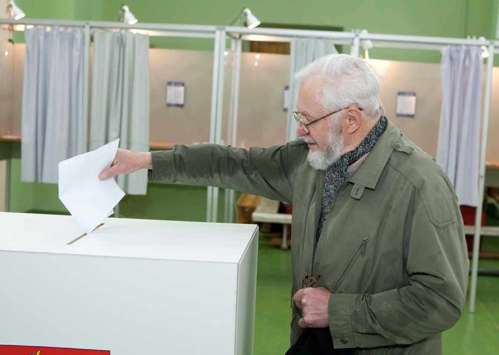 Išrinkti nauji merai