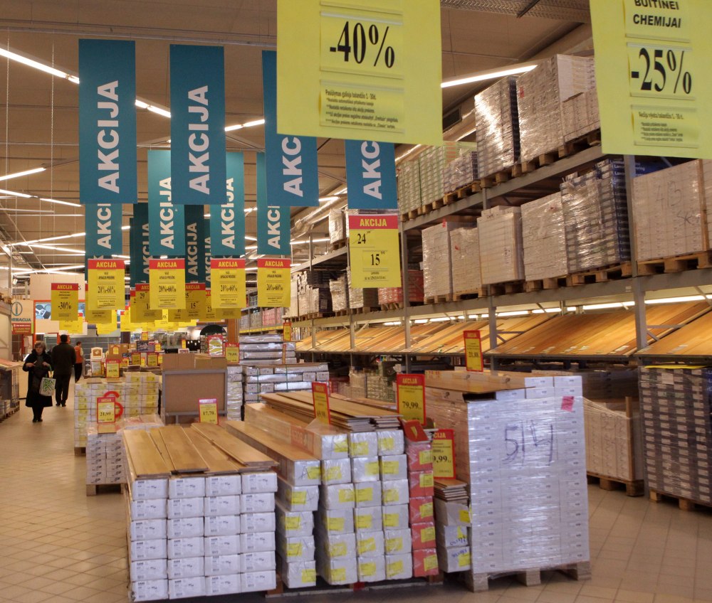 Statybinių medžiagų gamintojų ir prekybininkų dangus vis dar apniukęs