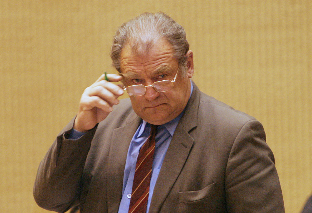 Radijuje mirė Seimo narys J. Veselka